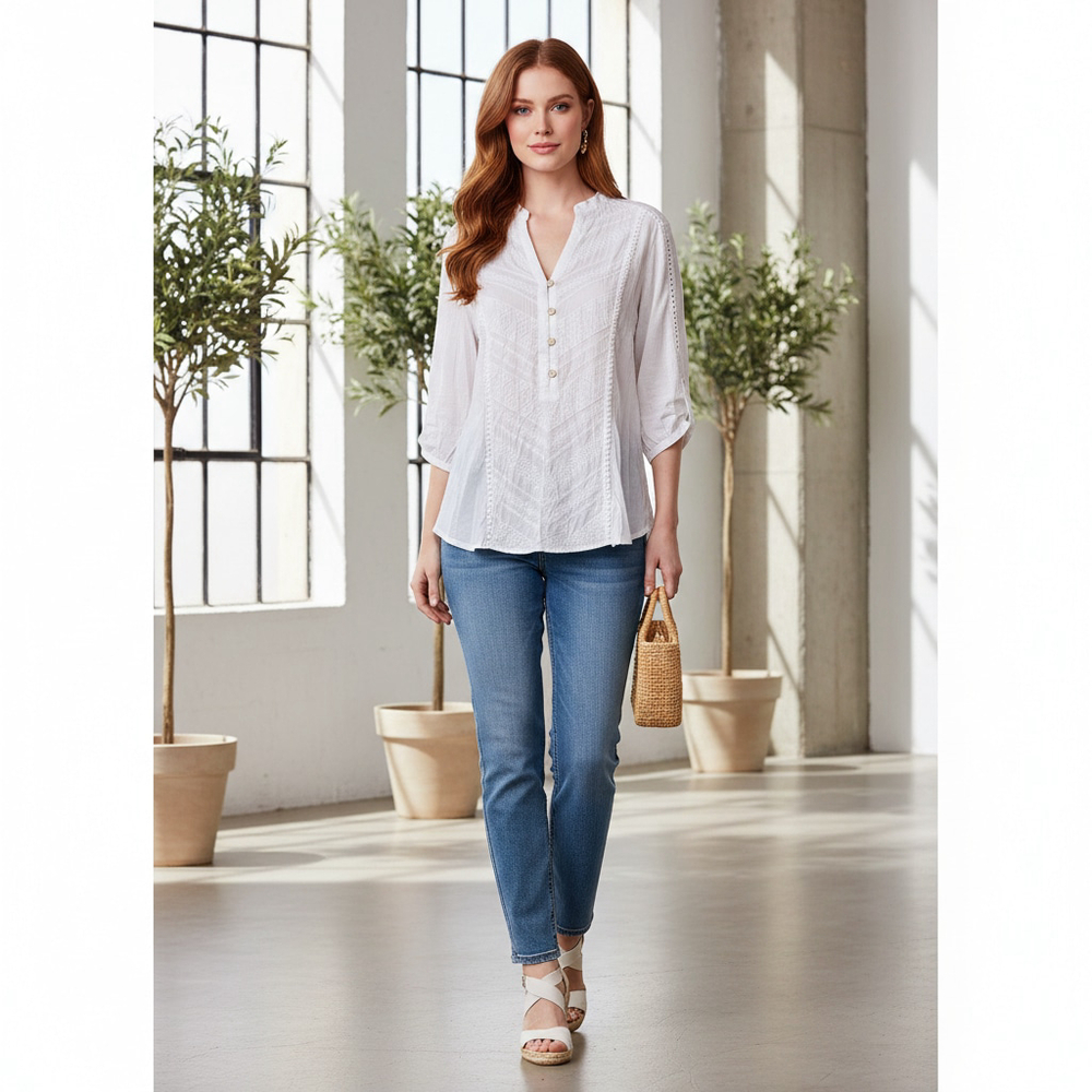 Democracy White Embroidered Tunic Top L NWT